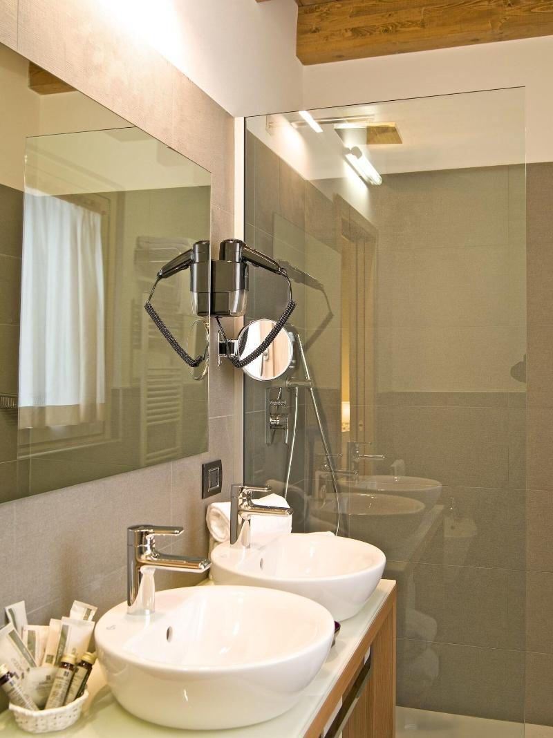 Harmony Suite Hotel เซลวีโน ภายนอก รูปภาพ