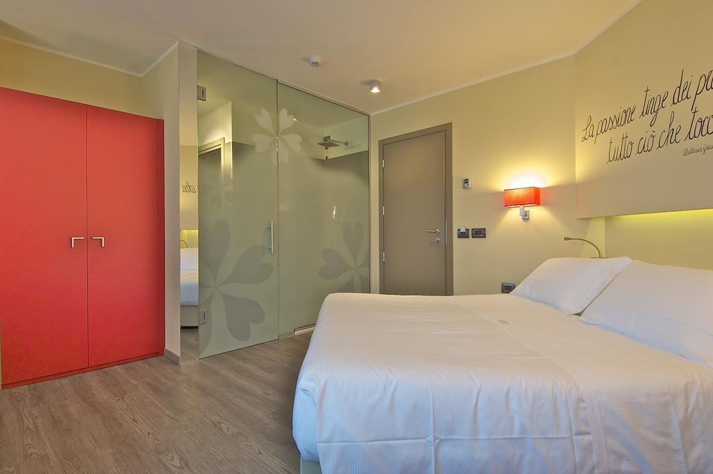 Harmony Suite Hotel เซลวีโน ภายนอก รูปภาพ